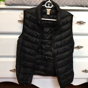 Forever 21. Black puff vest.